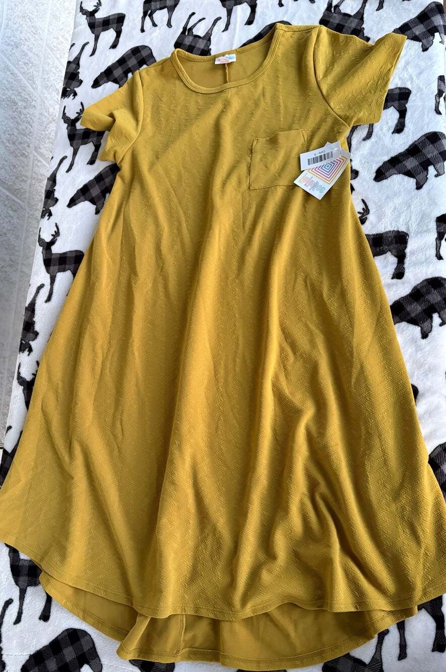 LuLaRoe Carly Swing Dress Mustard Yellow Textured Short Sleeve Small NWT